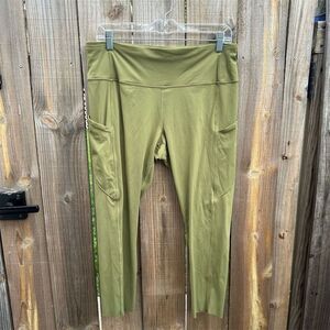Lululemon Women's High-Rise Leggings Green Size 14 with Pockets